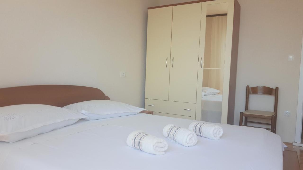 Adriatic Beach Suites Omiš Екстериор снимка