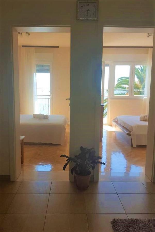 Adriatic Beach Suites Omiš Екстериор снимка