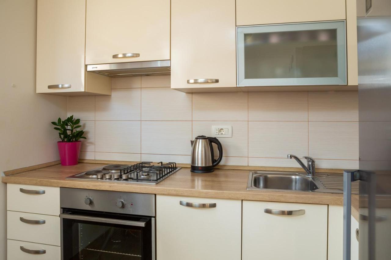 Adriatic Beach Suites Omiš Екстериор снимка